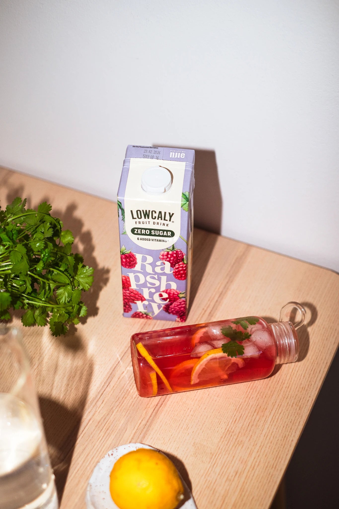 Lowcaly be cukraus vaisių gėrimas „aviečių sorbetas“ 10 x 1L